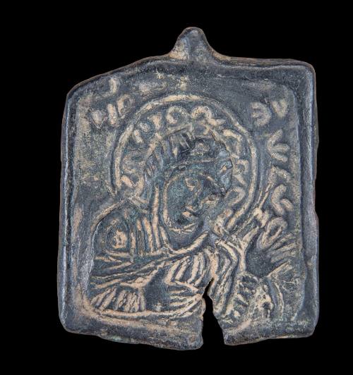 Amulet with image of Madonna