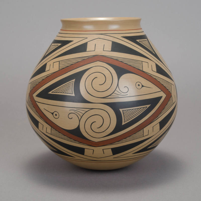 Casas Grandes polychrome jar