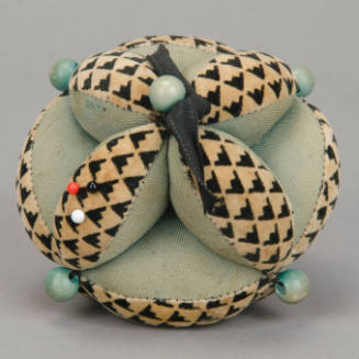 Puzzle ball pin cushion