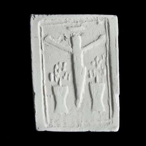 Sacred clay tablet with simplified crucifix