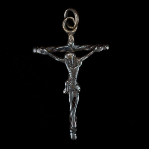 Crucifix pendant