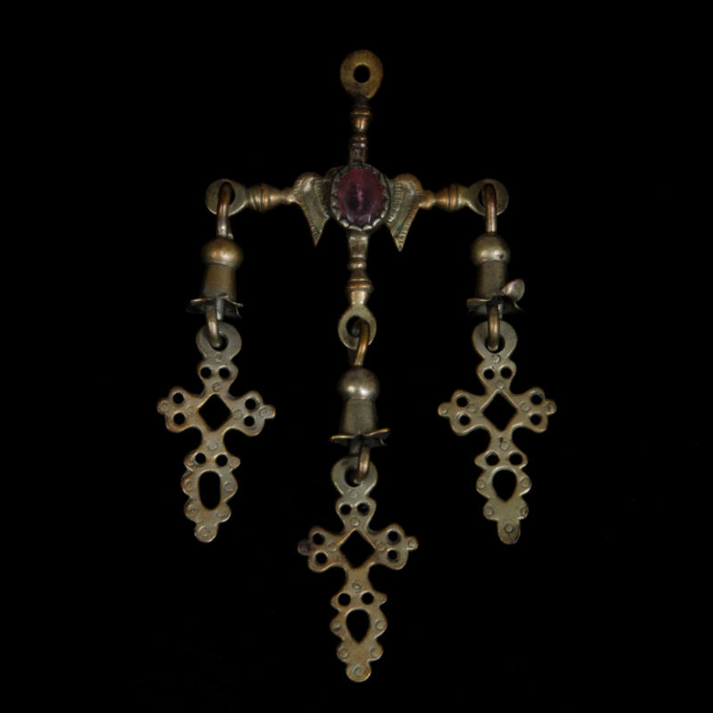 Cross pendant