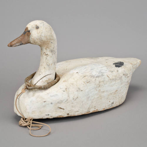 White goose decoy