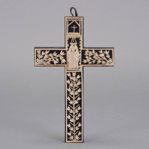 Straw inlaid cross