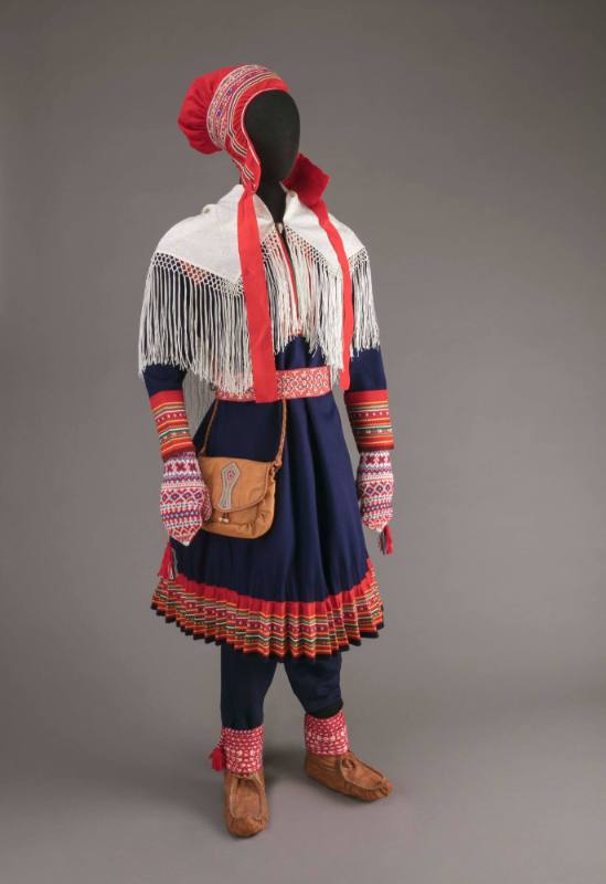 Woman’s summer gákti from Guovdageaidnu (Kautokeino)