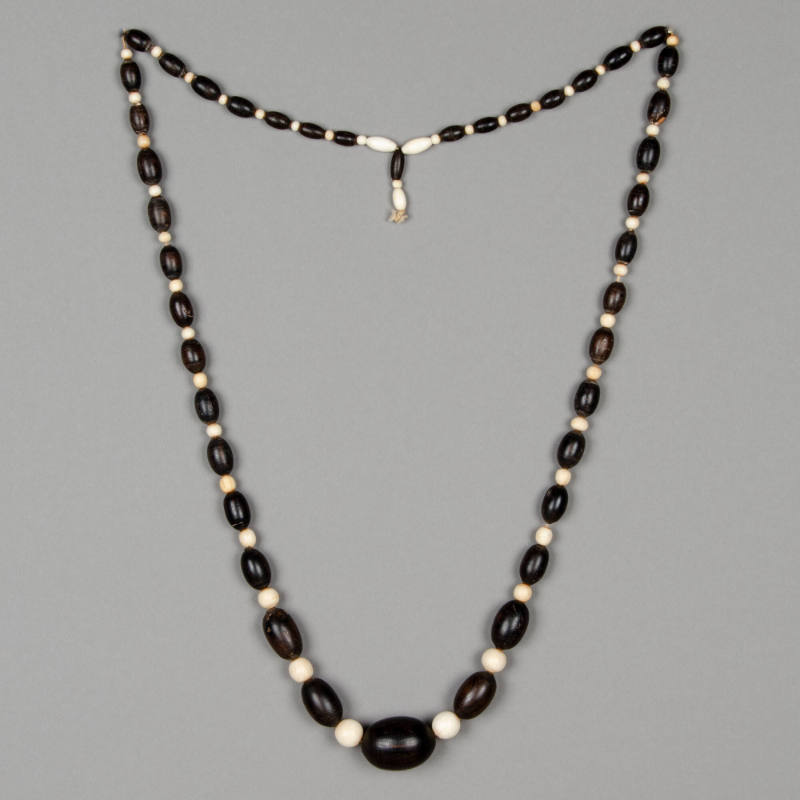 Woman's necklace