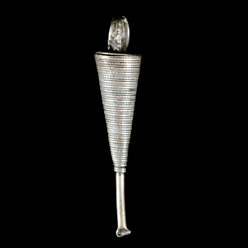 Ear spoon