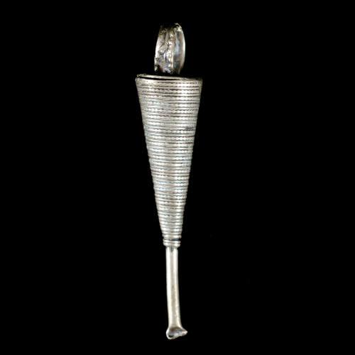Ear spoon