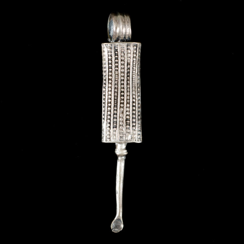 Ear spoon