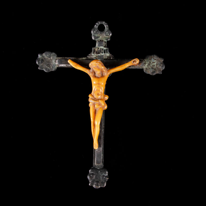 Crucifix in ivory on bronze cross