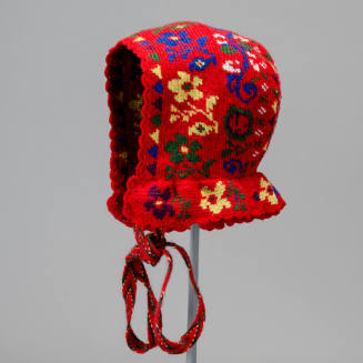 Woman’s virkad mössa (crocheted cap) from Nås parish