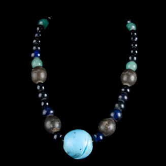 Tamasay or tamasai (woman's necklace)
