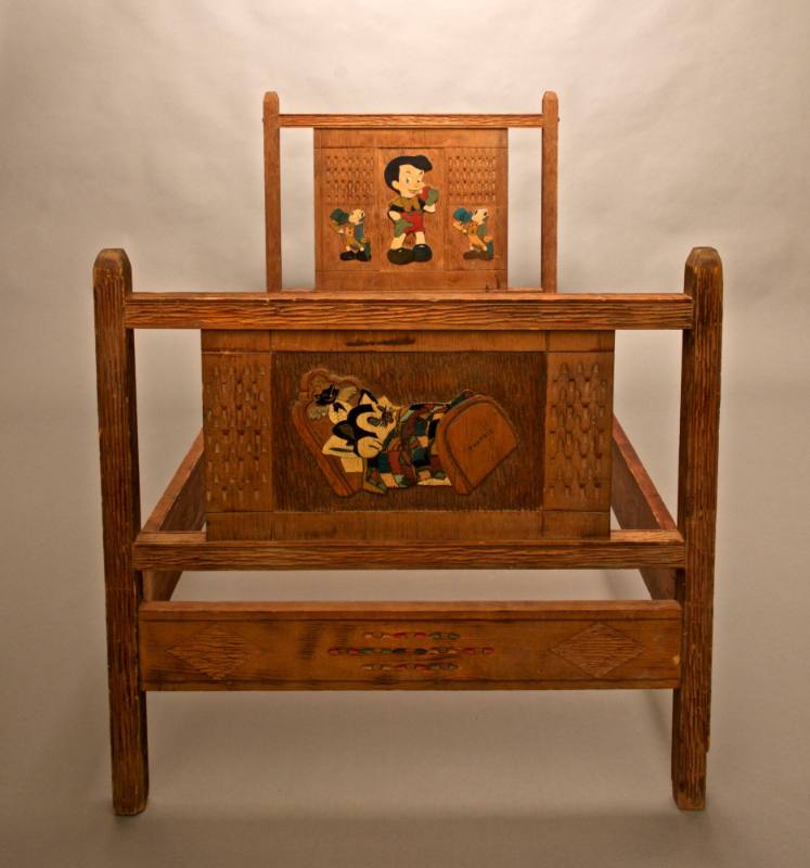 Pinocchio, Child's Bed