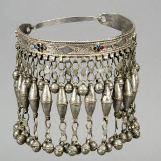 Kirdala, Necklace