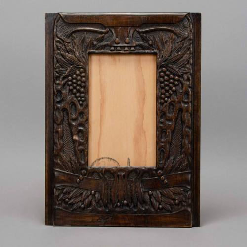 Artist-designed frame