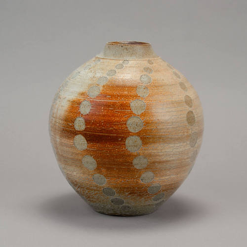 Vase with circles