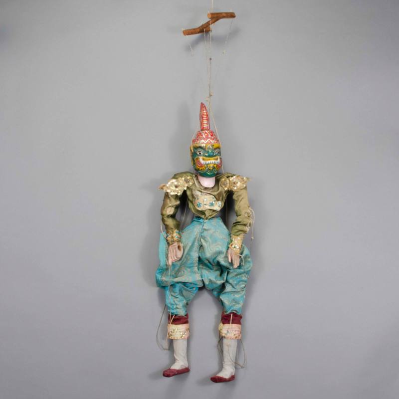 Yoke thé (marionette puppet) in the form of a yaksha (demon)