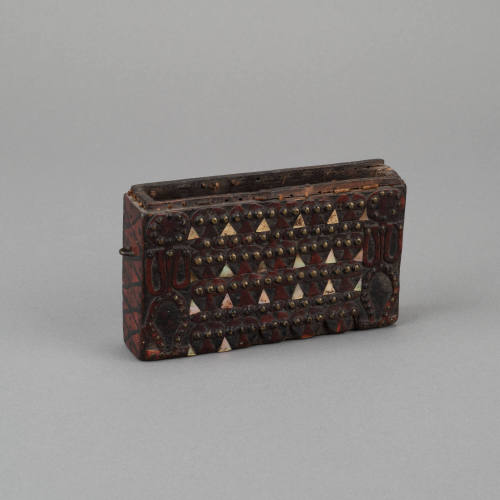 Shaman's Paraphernalia Container