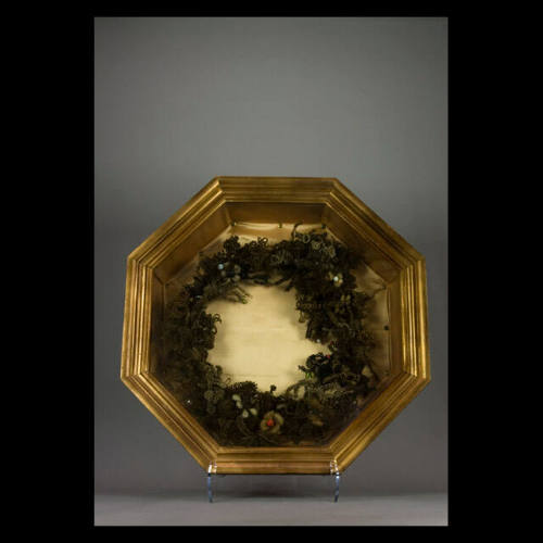 Hair wreath
