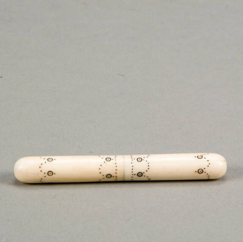 Needle case