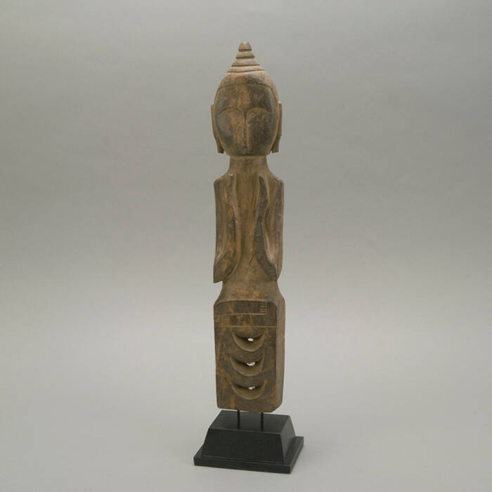 Buddha in manidhara mudra