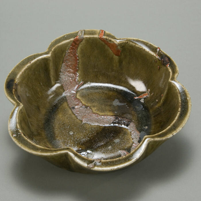 Stoneware floral form bowl