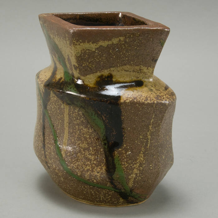 Brown-glazed lozenge-shaped vase