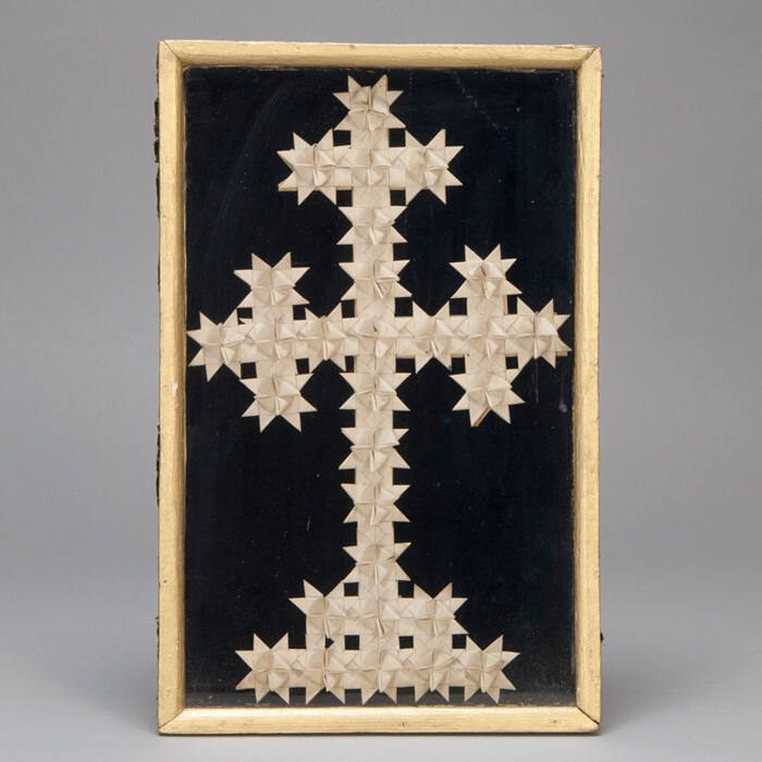 Paper cross