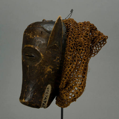 Pig mask