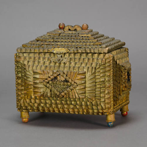 Tramp art box