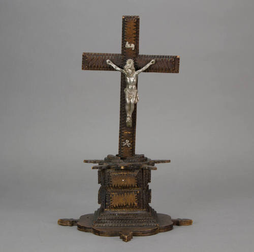 Tramp art cross