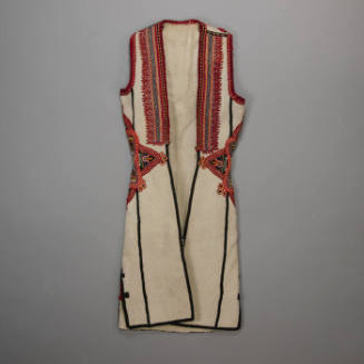 Sleeveless coat