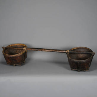 Pole baskets