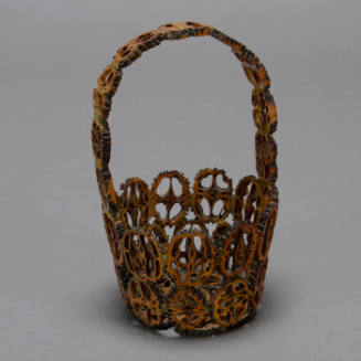 Walnut shell basket