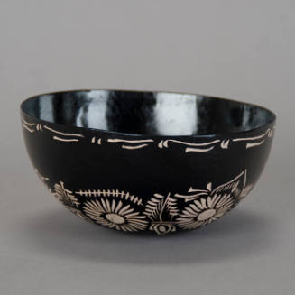 Bowl with floral design