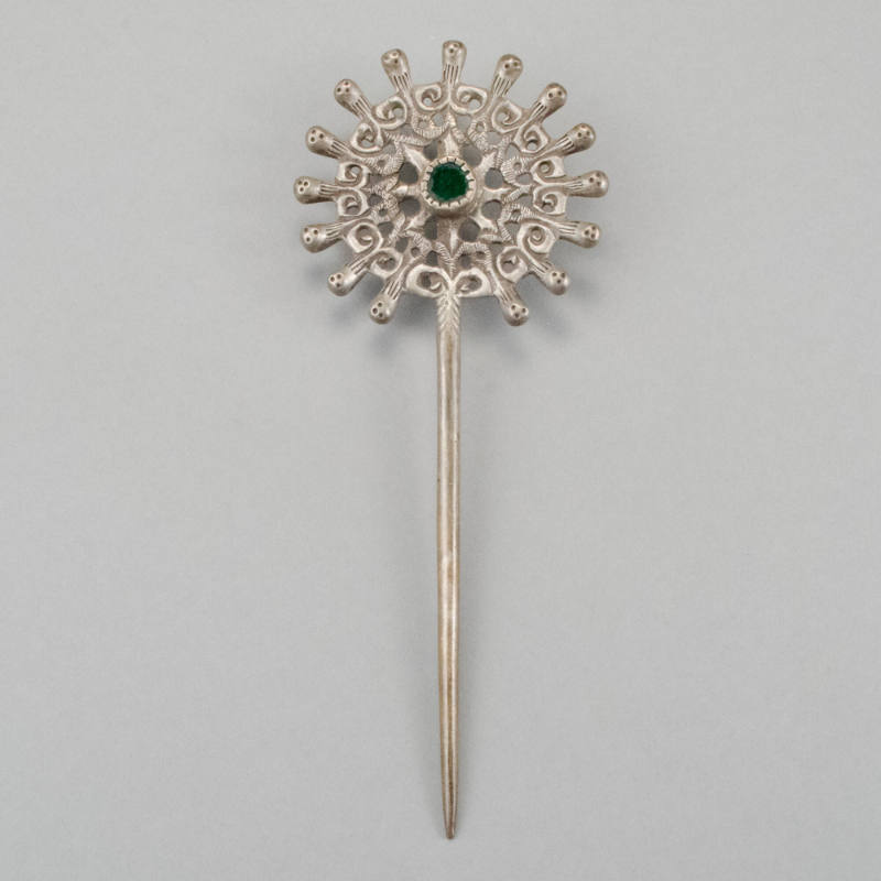 Tupu, shawl pin