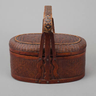 Handled oval basket
