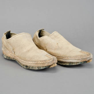 Man's shoes