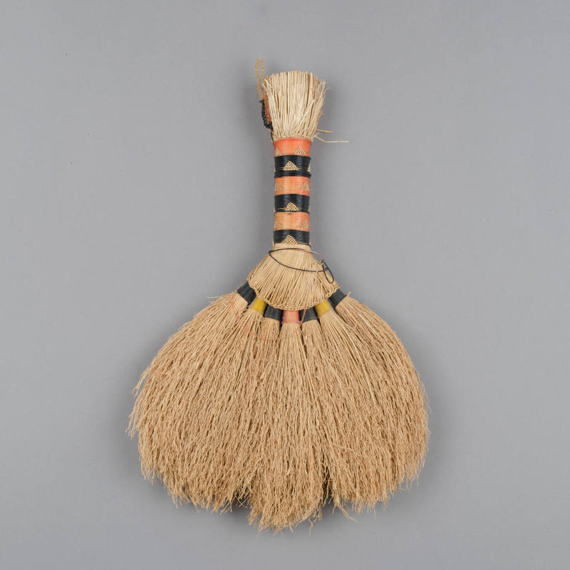 Whisk broom