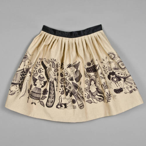 Pollera Te Sigo (I Follow You Skirt)