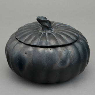 Lidded pumpkin bowl