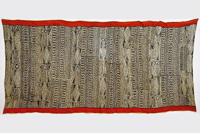 Display (?) Cloth