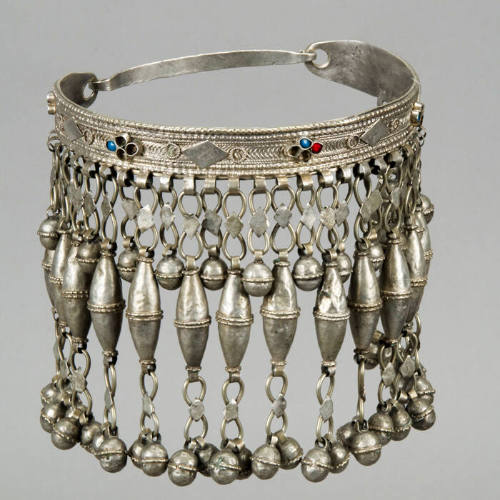 Kirdala, Necklace