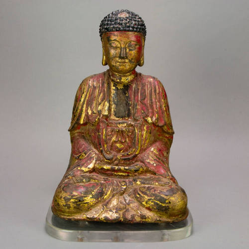 Buddha figure in dhyana mudra