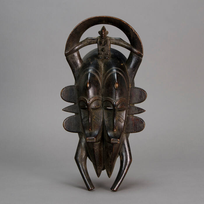 Kpelie Janus mask