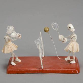 Skeleton figure