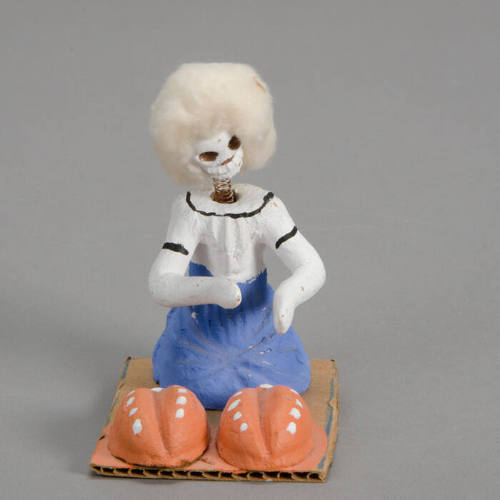 Skeleton figure
