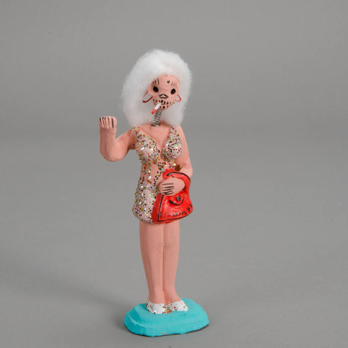 Skeleton figure