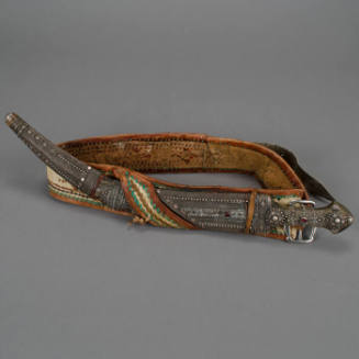Knife, scabbard and belt