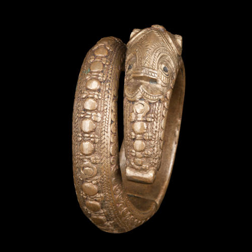 Singa (protective creature) bracelet